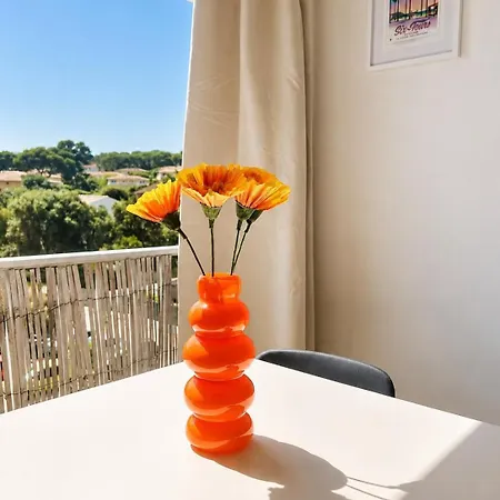 Appartement Cosy à 3 Min Du Port Du Brusc